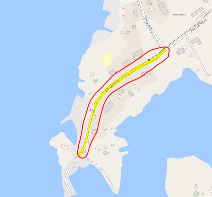 Kartalla esitettynä hankealue, joka ulottuu Lökörentien ja Hartikantien risteyksestä Lökörentietä rantaan.
